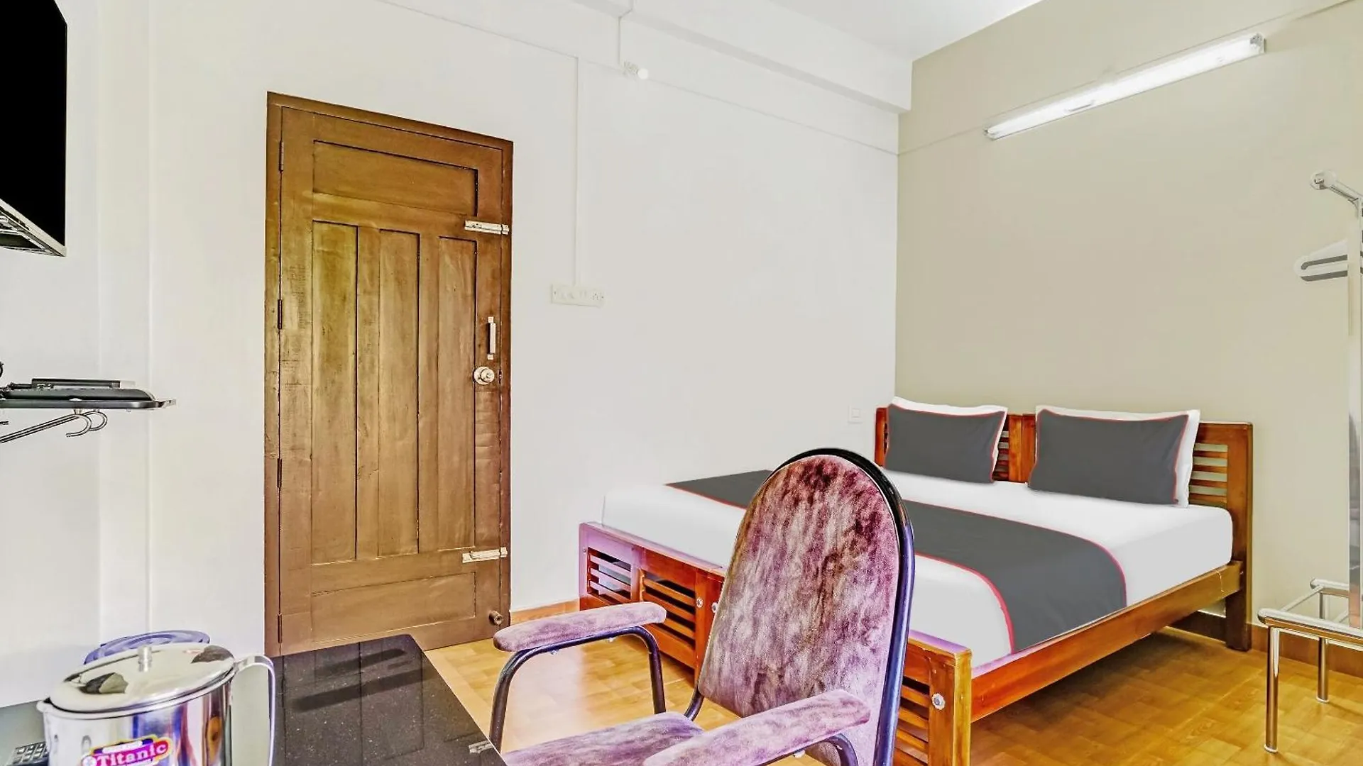 Collection O Royal Tourist Home Kizhake Chalakudi India