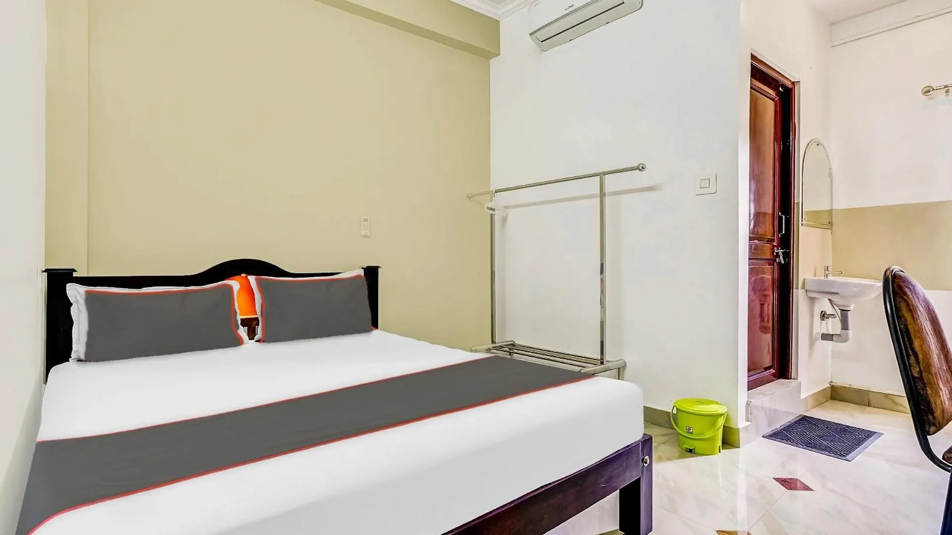 Collection O Royal Tourist Home Kizhake Chalakudi Hotel