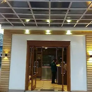 Premier Tourist Home Hotel